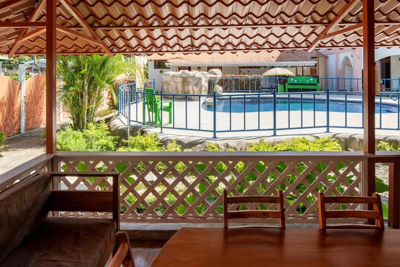 Poolside Beach House At Pangea Lodge Manzanillo  Exterior photo